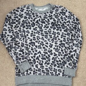 Gray Leopard Print Men's Sweater